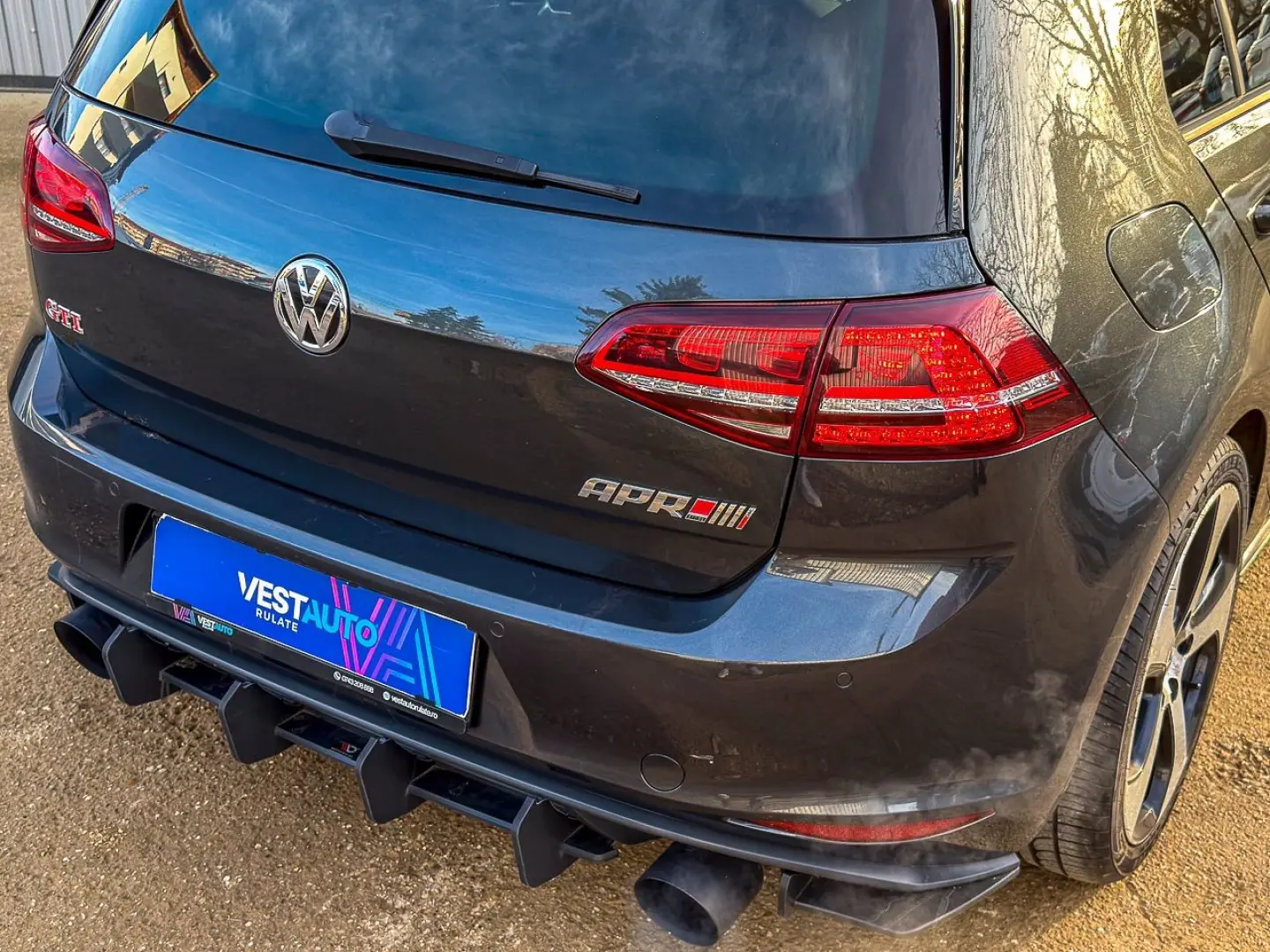 Volkswagen Golf GTI