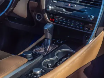 Lexus Seria-Rx Gen-Iv-2015