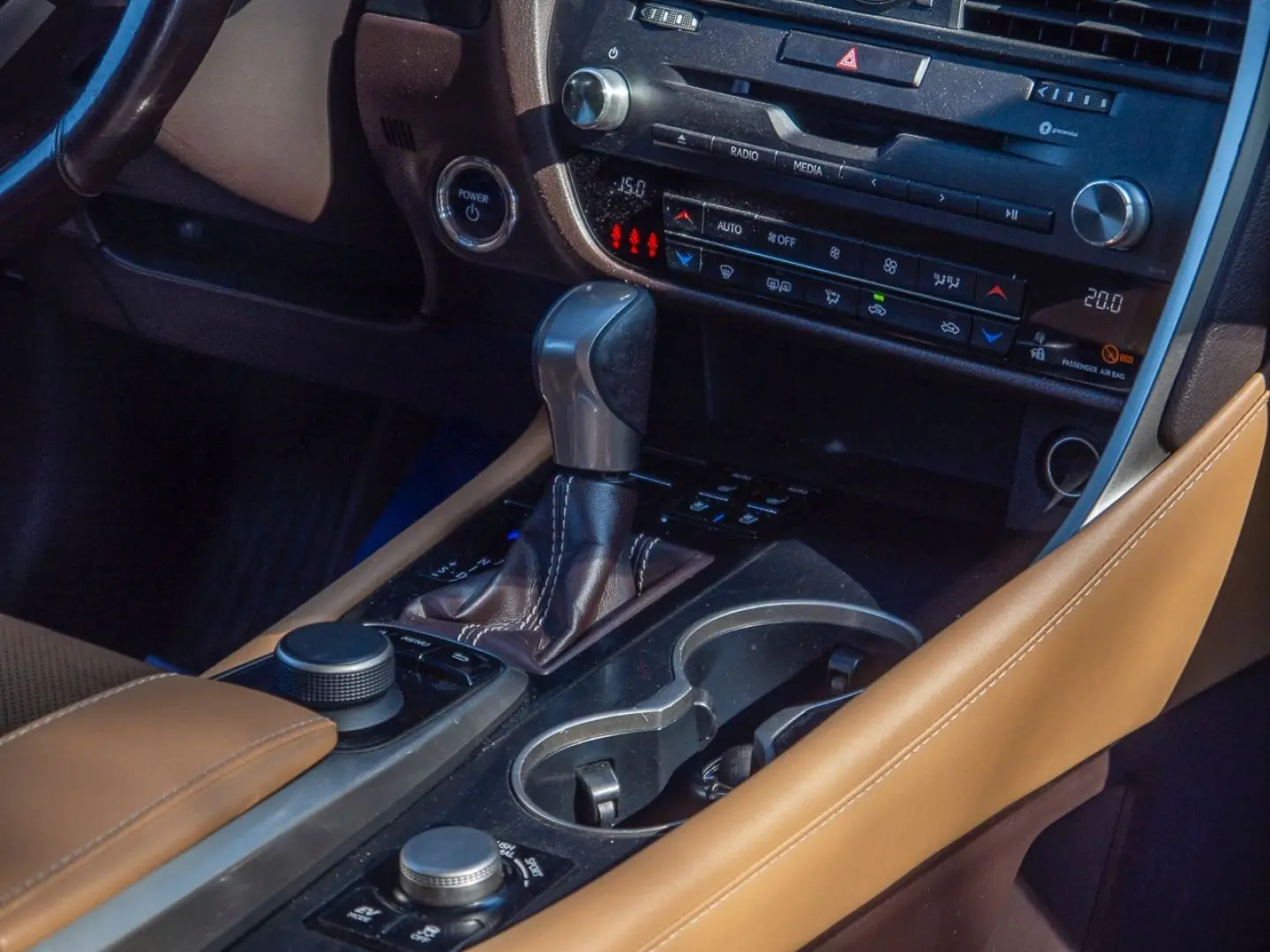 Lexus Seria-Rx Gen-Iv-2015