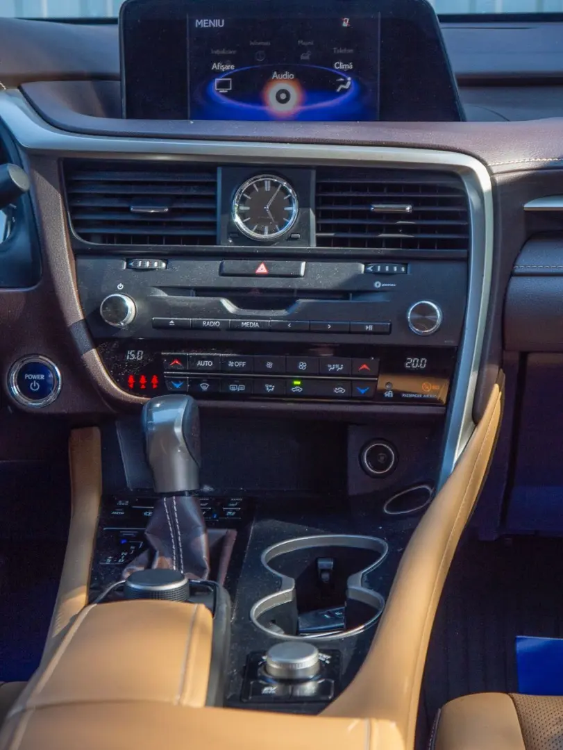 Lexus Seria-Rx Gen-Iv-2015