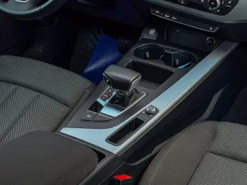 Audi A4 avant Bord Digital Navi Senzori Drive Select - Garan