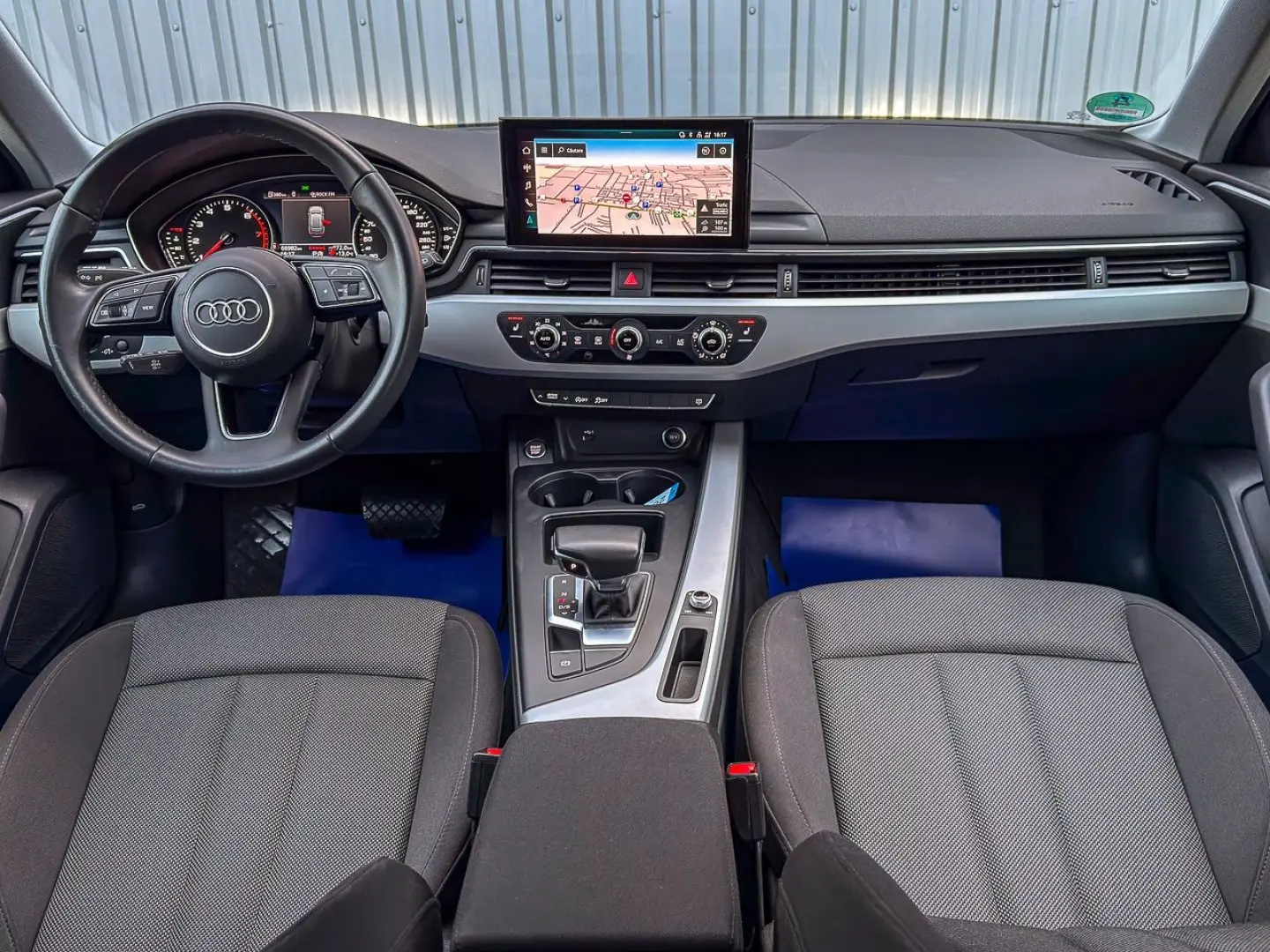 Audi A4 avant Bord Digital Navi Senzori Drive Select - Garan