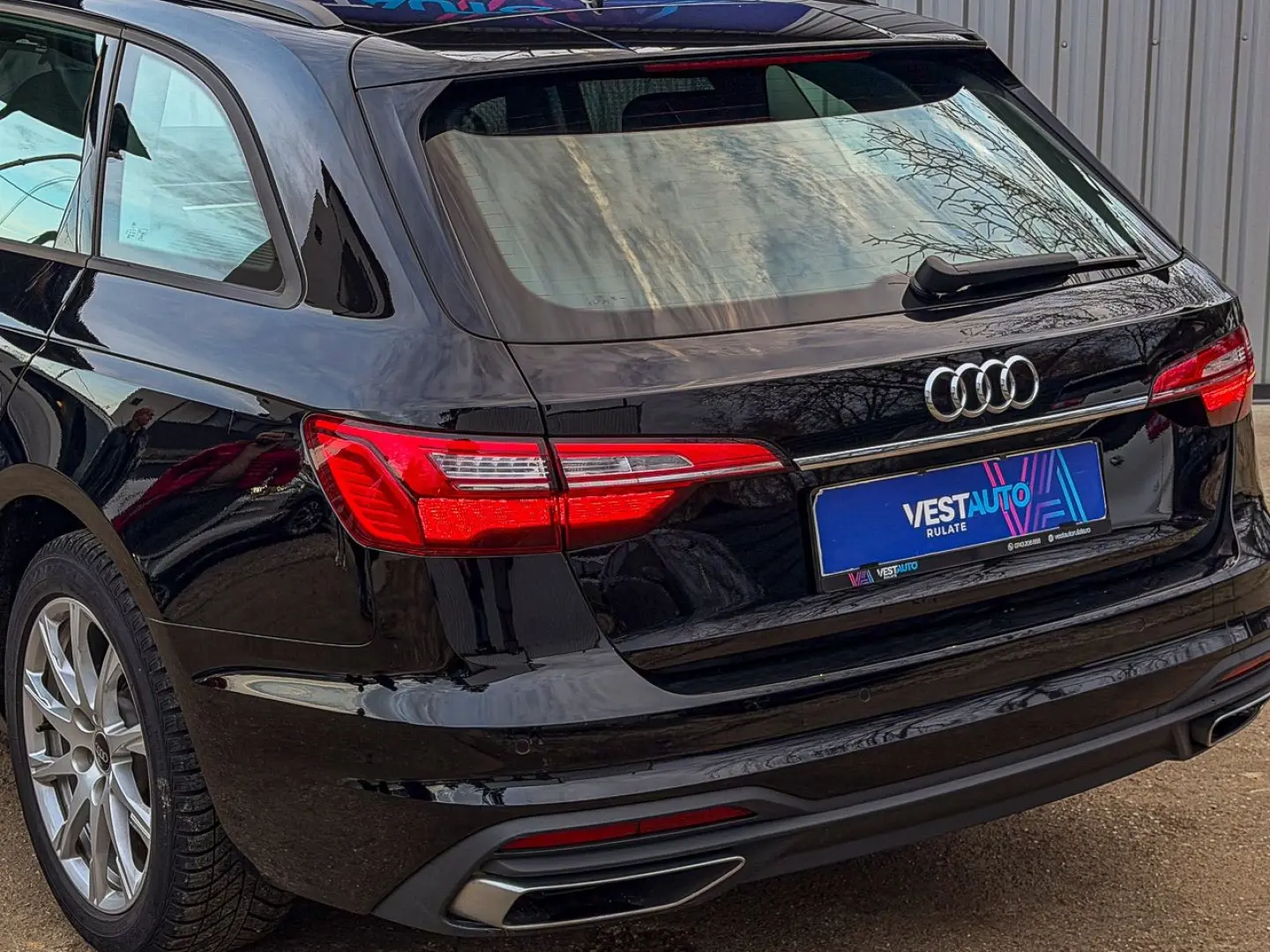 Audi A4 avant Bord Digital Navi Senzori Drive Select - Garan