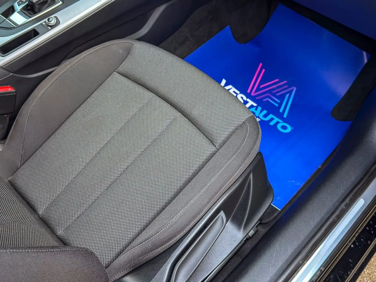 Audi A4 avant Bord Digital Navi Senzori Drive Select - Garan