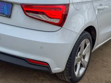 Audi A1 Bose Pilot Navi Bluetooth - Garantie