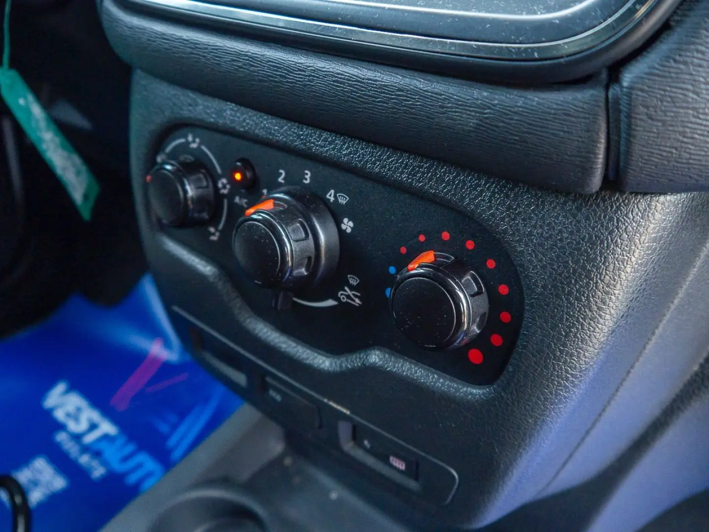 Dacia Dokker Bluetooth Radio-Cd Pilot - Finanțare