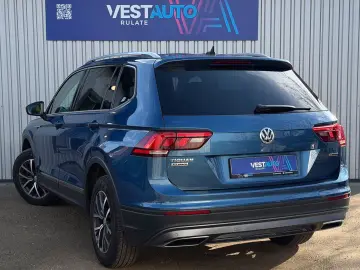 Volkswagen Tiguan Allspace 4Motion Moduri Condus CarPlay Nav