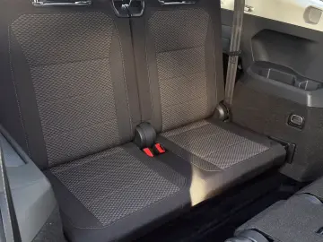 Volkswagen Tiguan Allspace 4Motion Moduri Condus CarPlay Nav