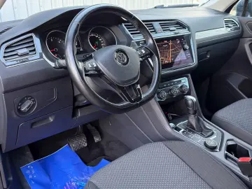 Volkswagen Tiguan Allspace 4Motion Moduri Condus CarPlay Nav