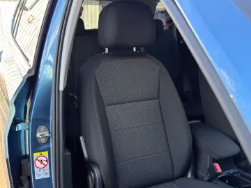 Volkswagen Tiguan Allspace 4Motion Moduri Condus CarPlay Nav