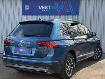 Volkswagen Tiguan Allspace 4Motion Moduri Condus CarPlay Nav