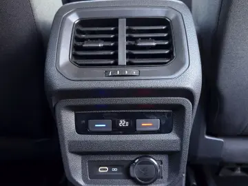 Volkswagen Tiguan Allspace 4Motion Moduri Condus CarPlay Nav