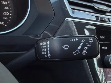 Volkswagen Tiguan Allspace 4Motion Moduri Condus CarPlay Nav