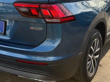 Volkswagen Tiguan Allspace 4Motion Moduri Condus CarPlay Nav