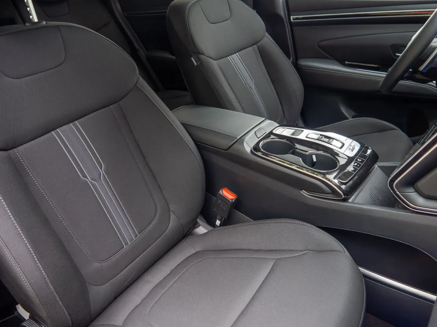 Hyundai Tucson 1.6 Hybrid 230cp – 2021 – Automată – Euro 6d