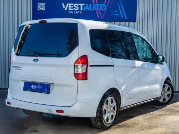 Ford Tourneo-Courier