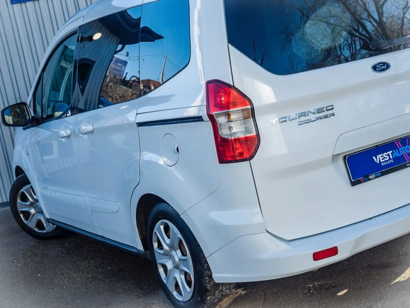 Ford Tourneo-Courier