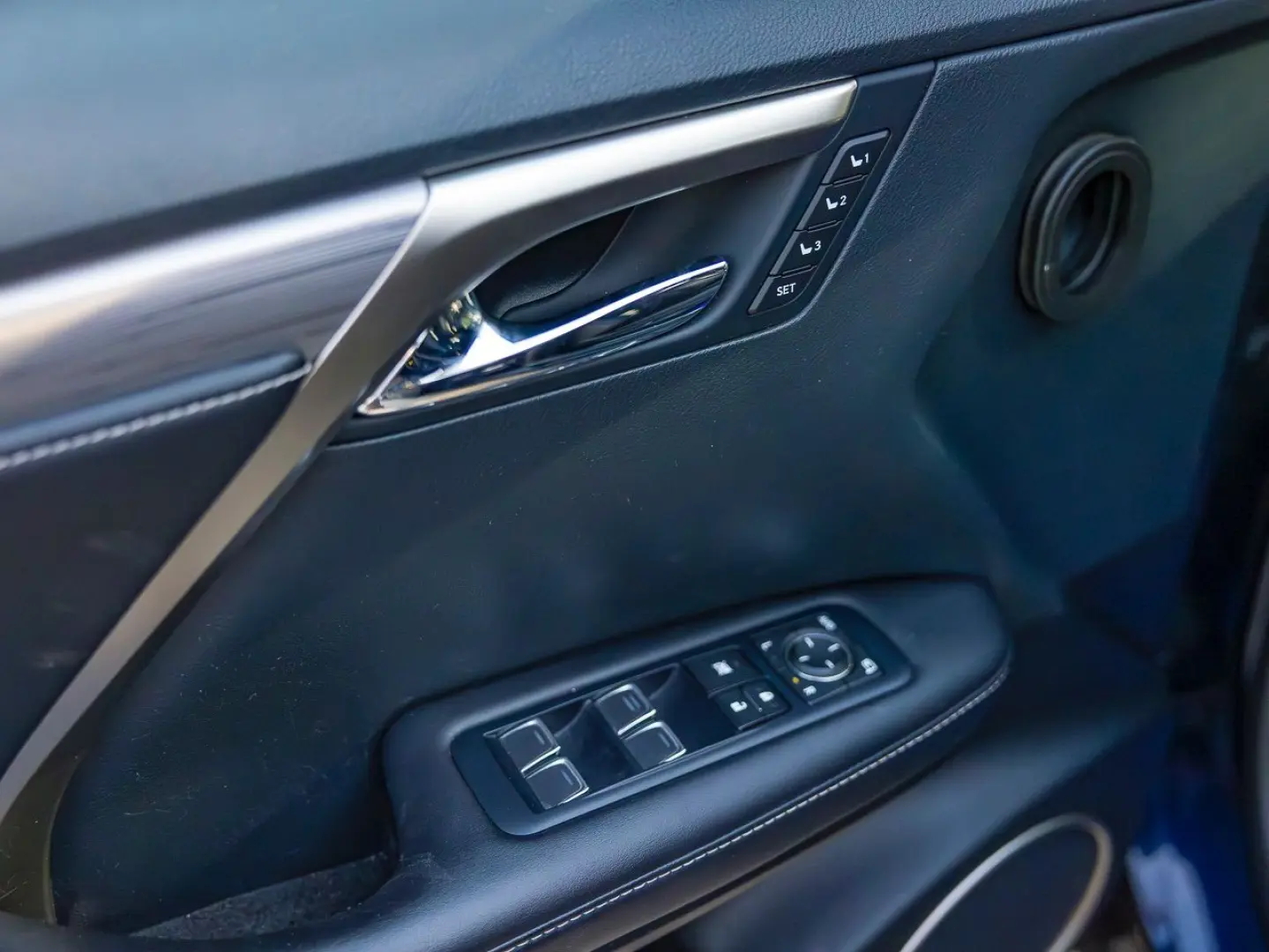 Lexus Seria-Rx Gen-Iv-2015