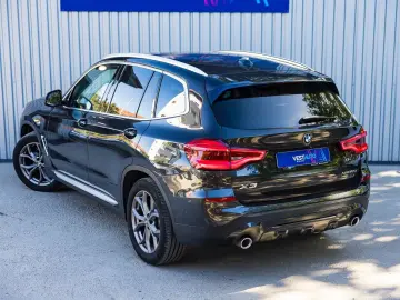 BMW X3 xDrive Navi Camera XLine Ambientala - Finanțare