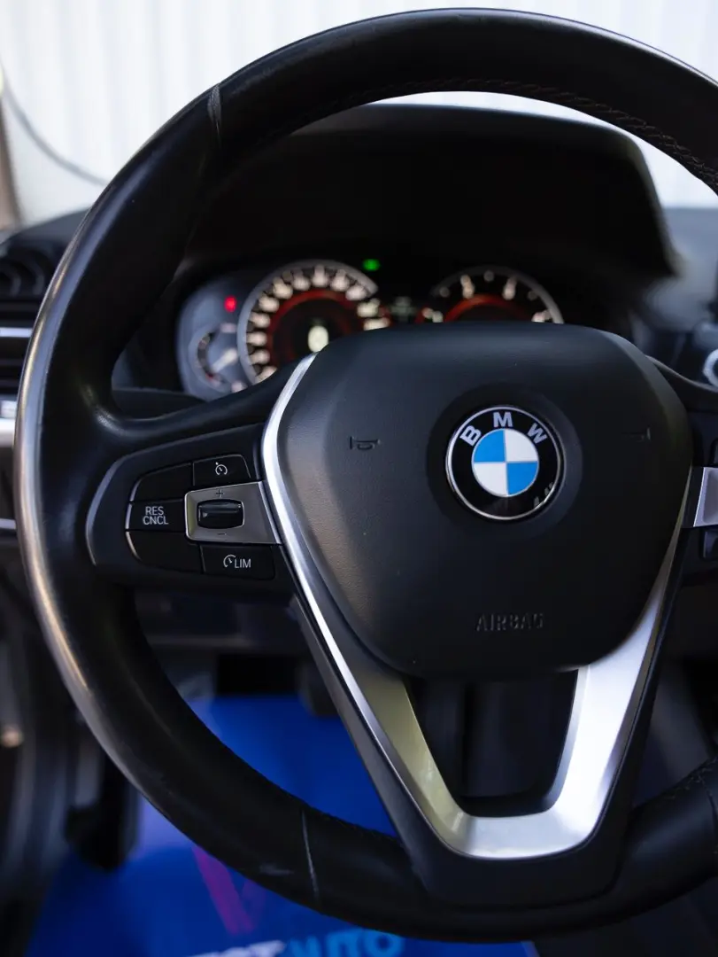 BMW X3 xDrive Navi Camera XLine Ambientala - Finanțare