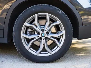 BMW X3 xDrive Navi Camera XLine Ambientala - Finanțare