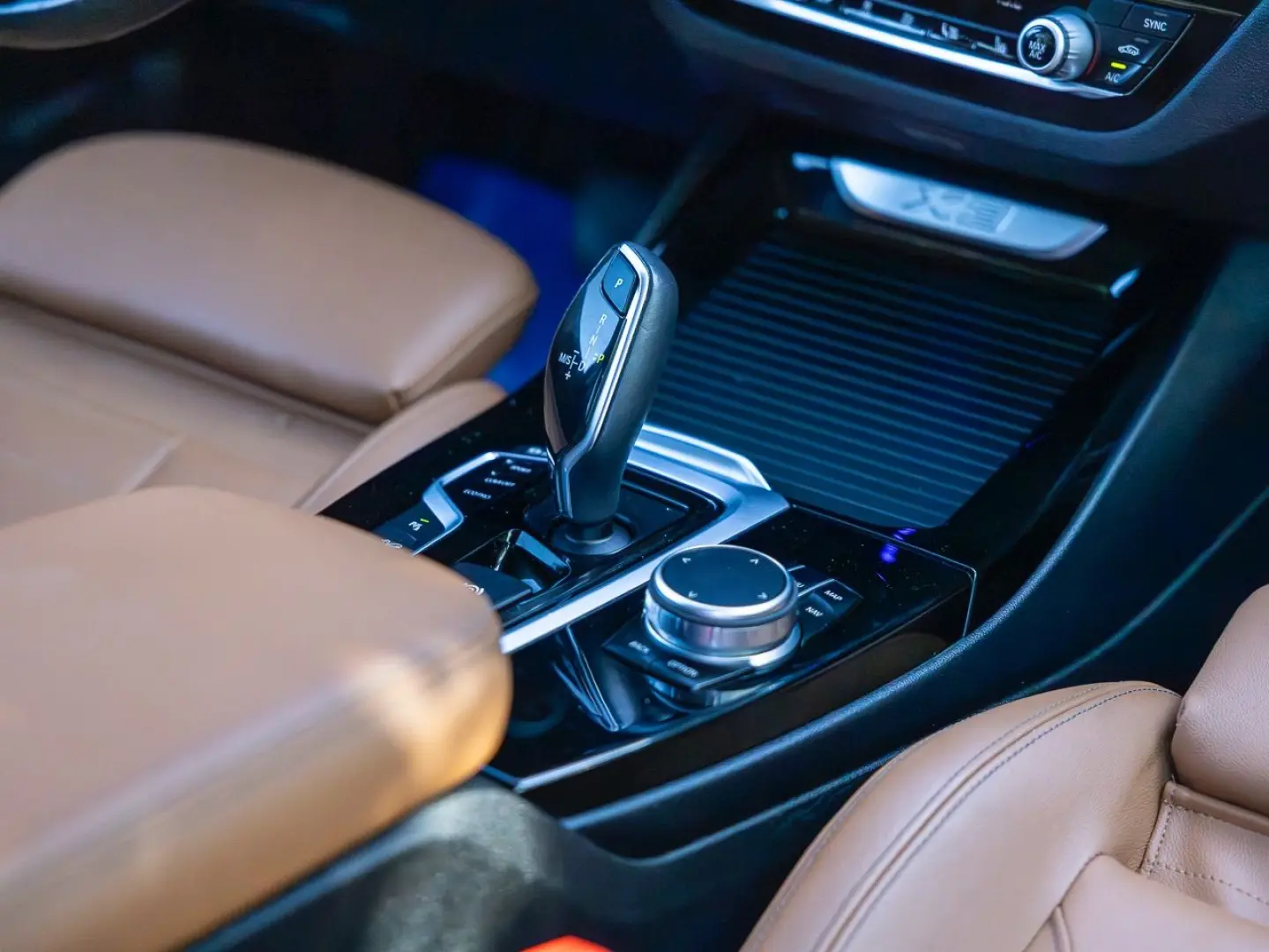 BMW X3 xDrive Navi Camera XLine Ambientala - Finanțare