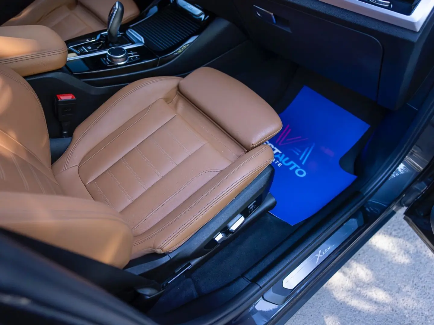 BMW X3 xDrive Navi Camera XLine Ambientala - Finanțare