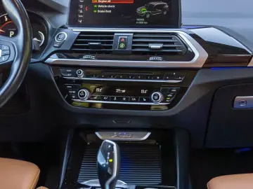 BMW X3 xDrive Navi Camera XLine Ambientala - Finanțare