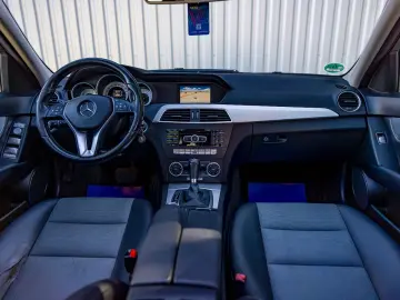 Mercedes-Benz C Gen-W204-2007-2015