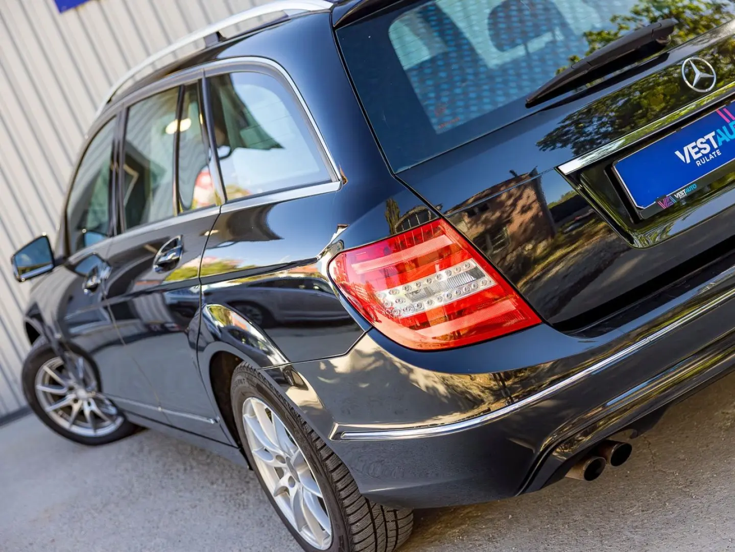 Mercedes-Benz C Gen-W204-2007-2015