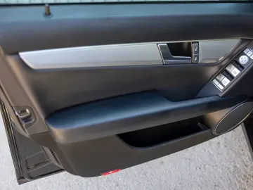 Mercedes-Benz C Gen-W204-2007-2015