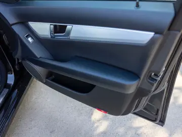 Mercedes-Benz C Gen-W204-2007-2015