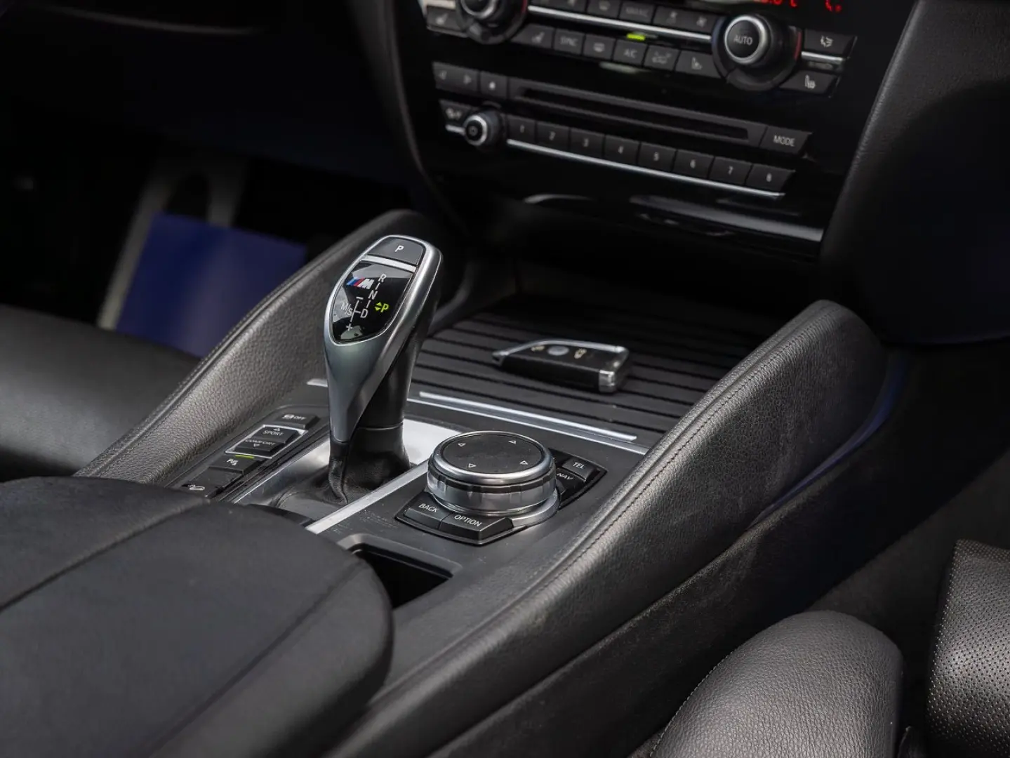 BMW X6 M50d HarmanKardon HeadUp Finantare in rate fixe