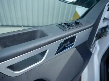 Volkswagen Multivan Gen-T5-2003-2016