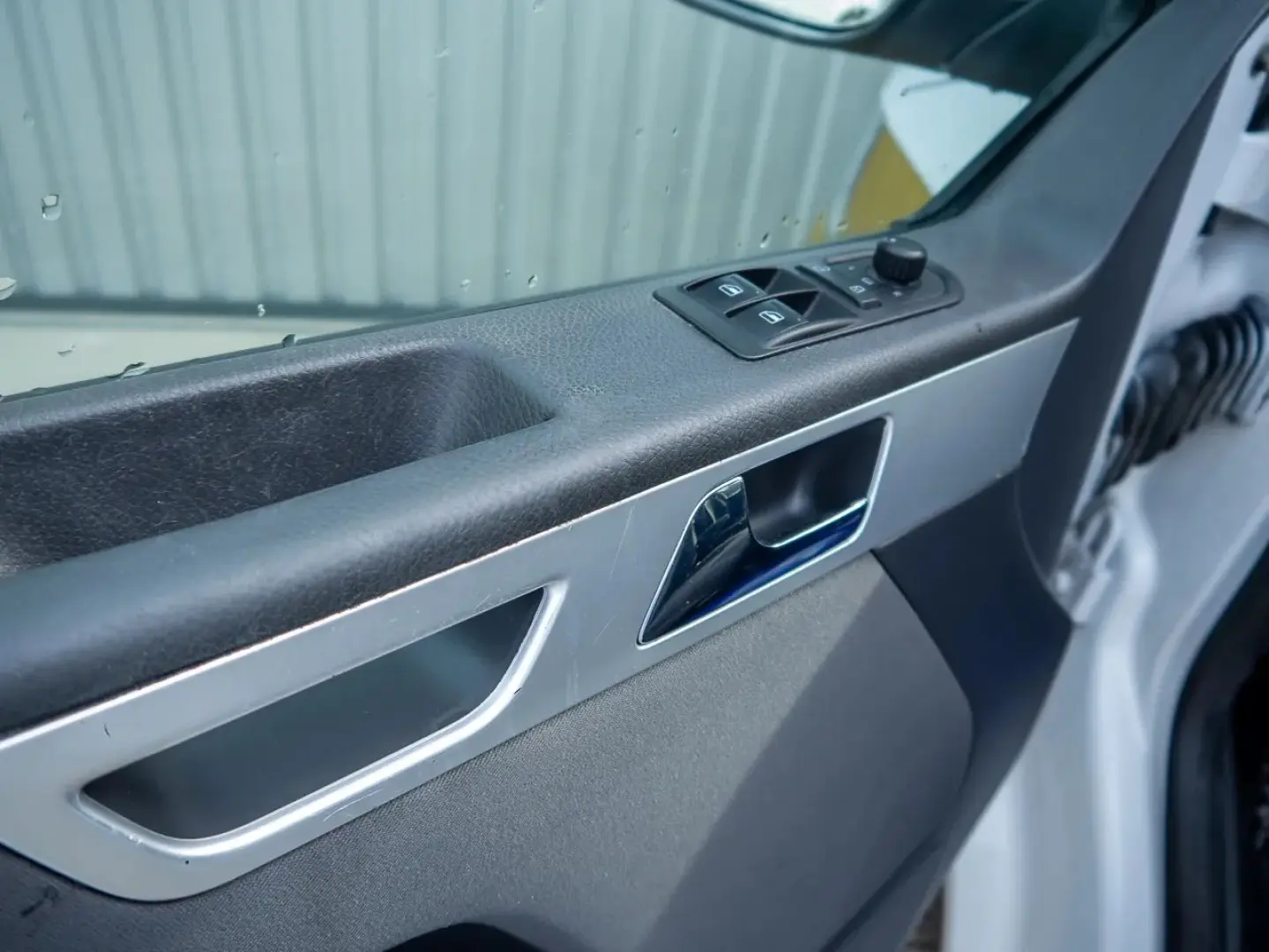 Volkswagen Multivan Gen-T5-2003-2016