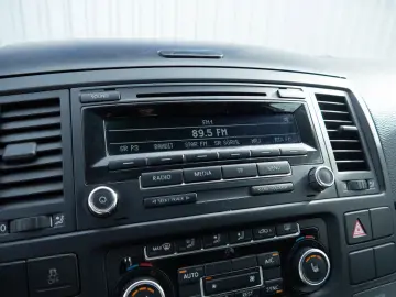 Volkswagen Multivan Gen-T5-2003-2016