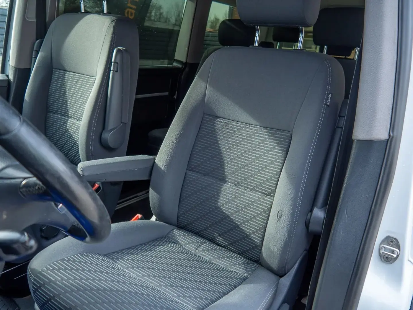 Volkswagen Multivan Gen-T5-2003-2016