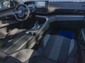 Peugeot 5008 Automat 7locuri Navi SafetyBreak StartStop