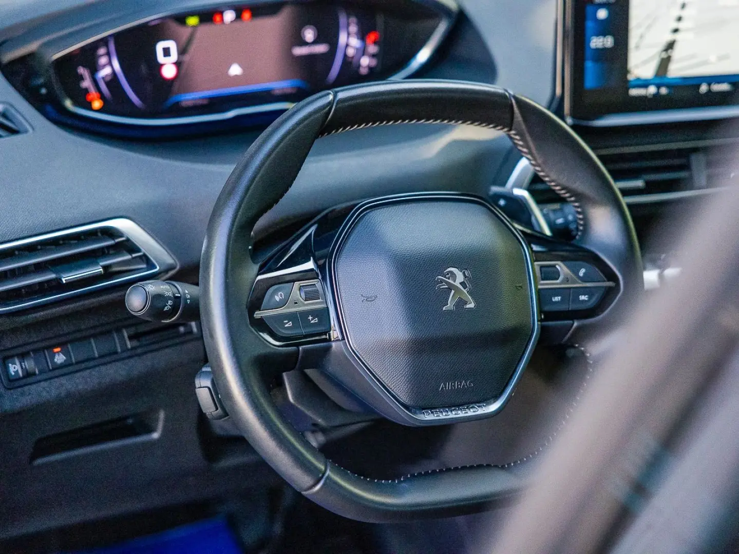 Peugeot 5008 Automat 7locuri Navi SafetyBreak StartStop