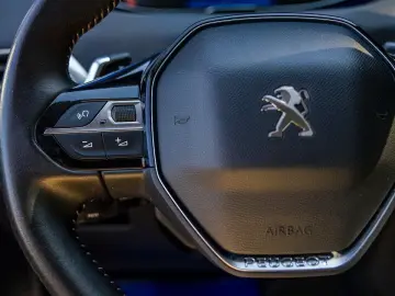 Peugeot 5008 Automat 7locuri Navi SafetyBreak StartStop