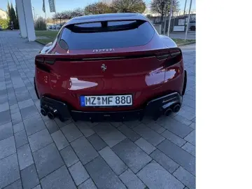 Ferrari Purosangue Carbon Panorama disponibilă imediat