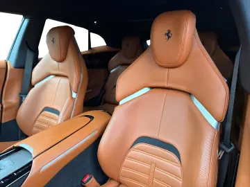 Ferrari Purosangue  Embleme  HiFi PDC Climă Piele