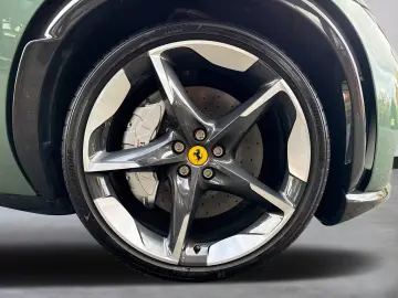 Ferrari Purosangue  Embleme  HiFi PDC Climă Piele