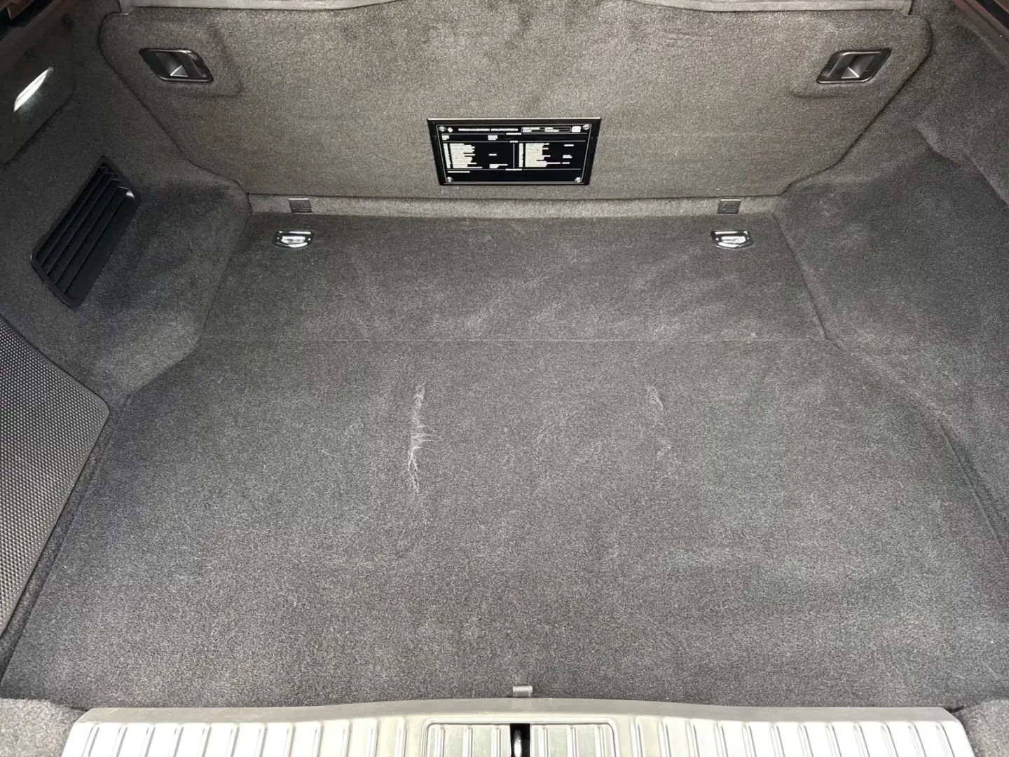 Ferrari Purosangue  Embleme  HiFi PDC Climă Piele