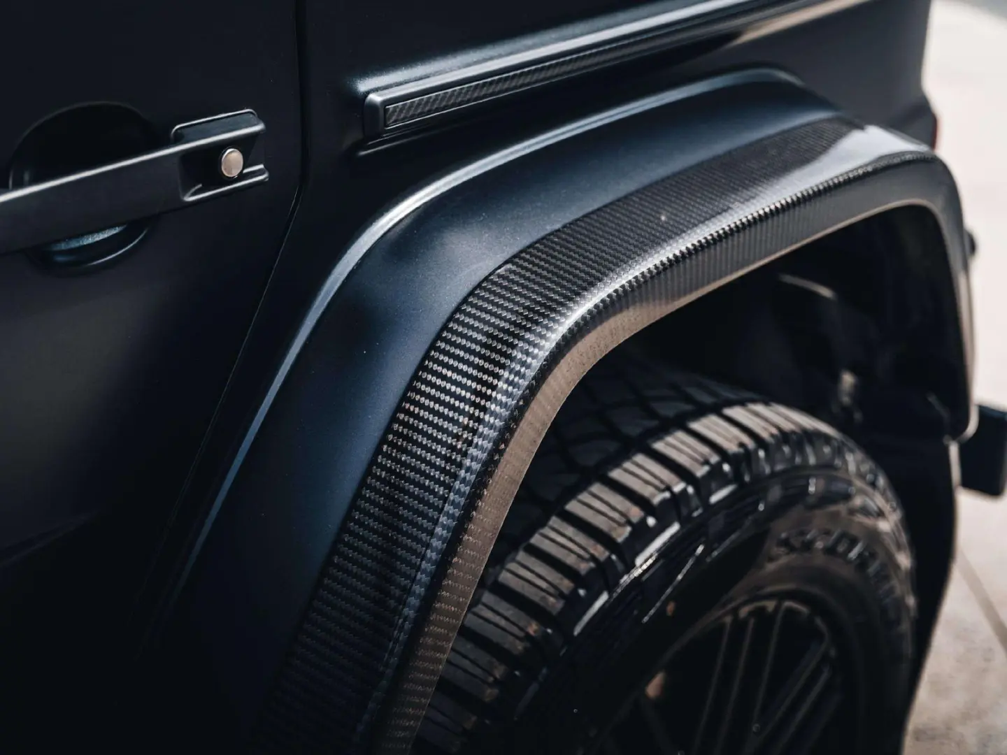 G 63 AMG 4x4  Manufaktur Carbon Massage 360 -Kamera