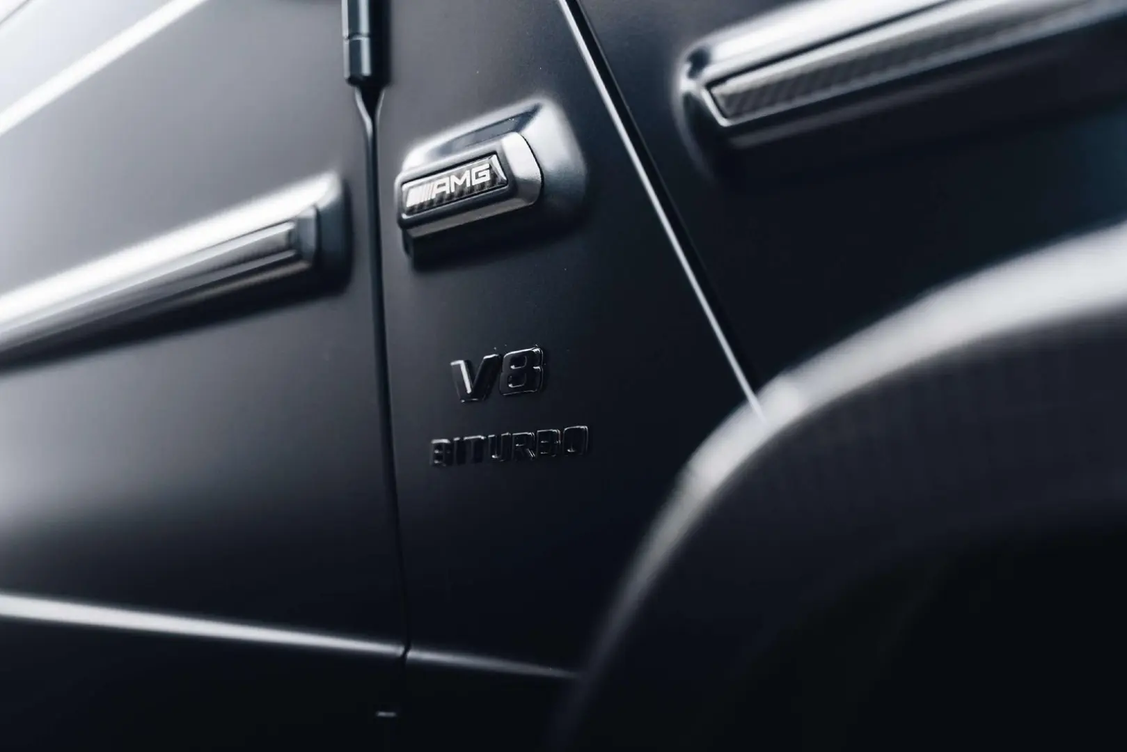 G 63 AMG 4x4  Manufaktur Carbon Massage 360 -Kamera