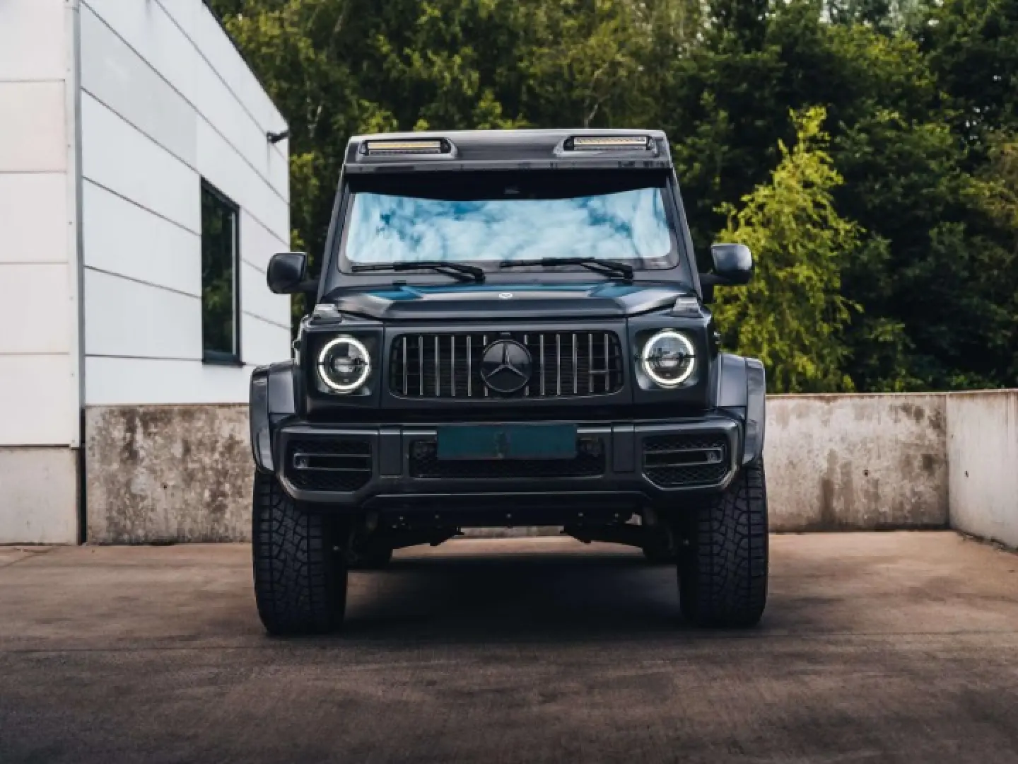 G 63 AMG 4x4  Manufaktur Carbon Massage 360 -Kamera