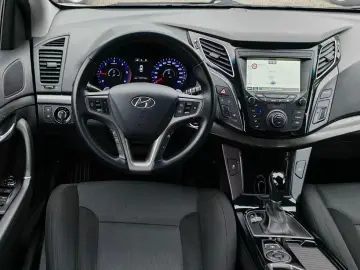 HYUNDAI i40 STYLE