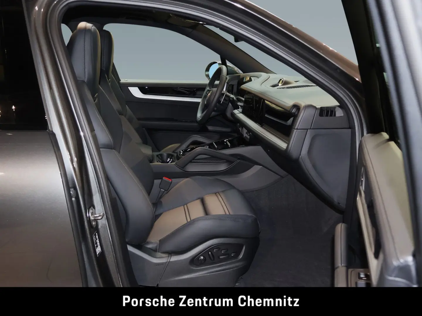 Cayenne E-Hybrid Pano;Luft.;ACC;22  Sportabgas