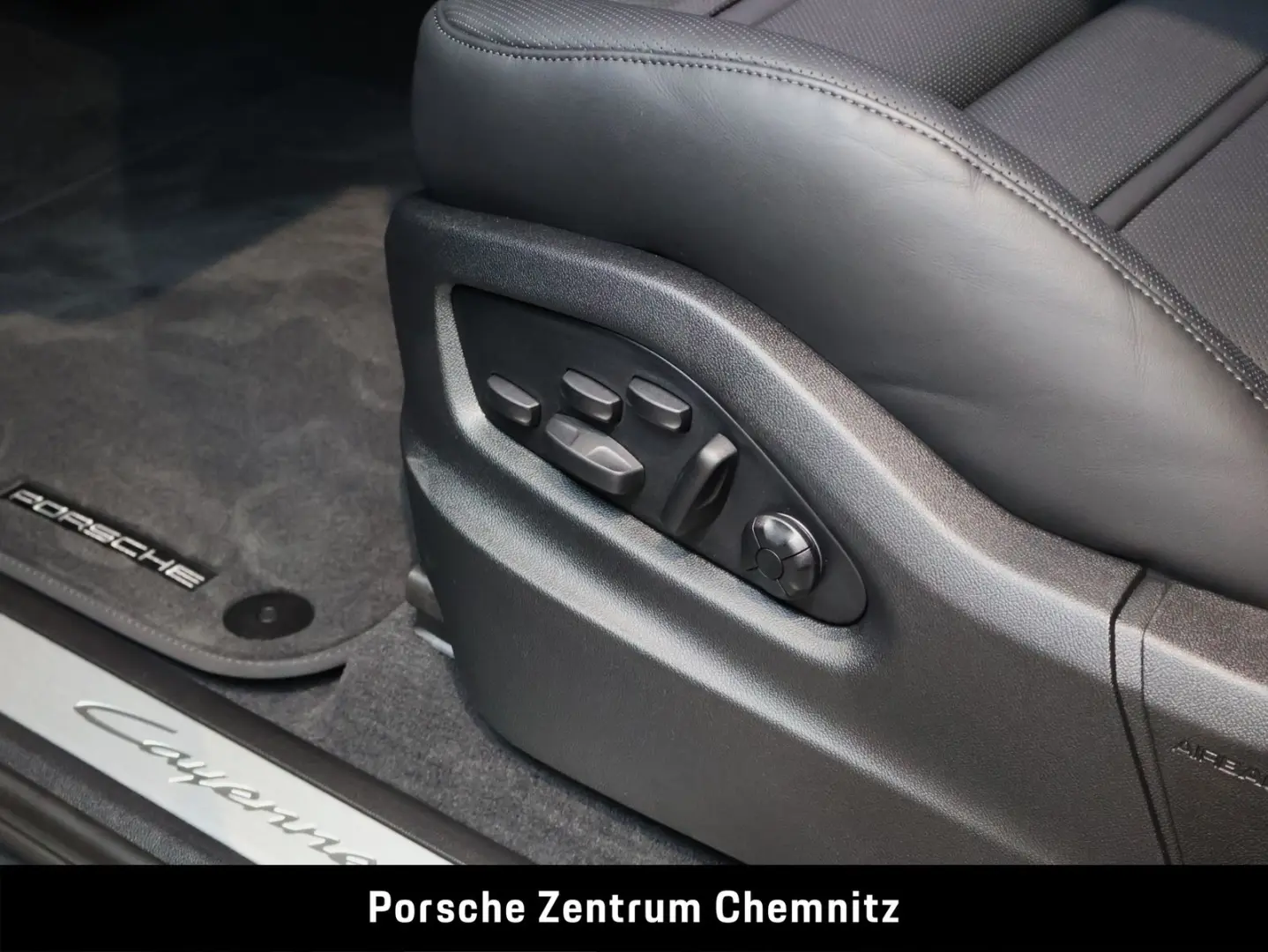 Cayenne E-Hybrid Pano;Luft.;ACC;22  Sportabgas
